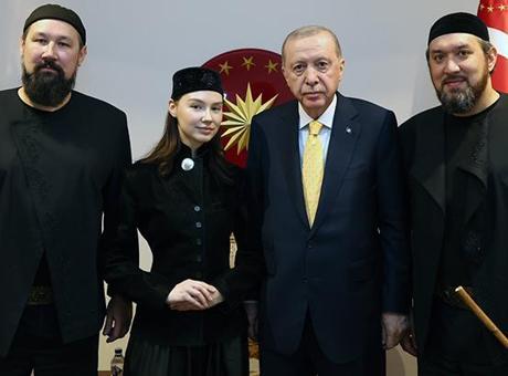 Cumhurbaşkanı Erdoğan 'Ay Yola' müzik grubunu kabul etti