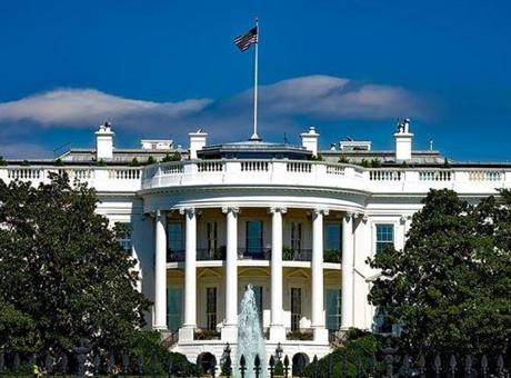 Beyaz Saray'da çatlak büyüyor! Trump karar aşamasında: 'İnce bir buz tabakası üzerinde yürüyor'