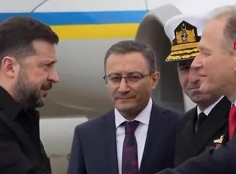 Ukrayna Devlet Başkanı Zelenskiy İstanbul'da