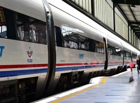 Hızlı tren müjdesi! İstanbul-Ankara arası yol süresi kısalıyor