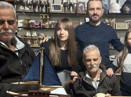Dede, baba, torun! ‘Ziyan olmasın’ diyerek başladılar tam 60 yıllık aynı dükkandalar