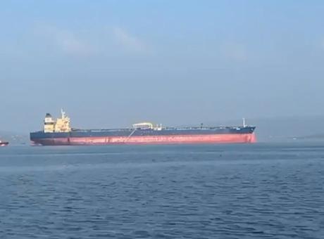 Çanakkale Boğazı’nda dev tanker arızası! 274 metrelik gemi römorkörlerle çekildi