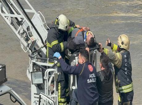 Dereye uçan kamyonetin sürücüsünden kötü haber