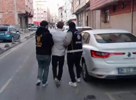Yabancılara usulsüz ikamet izni sağlayan şebekeye operasyon: 51 şüpheli yakalandı