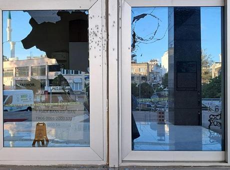 Serik Belediye binasına tüfekli saldırı! Açıklama geldi