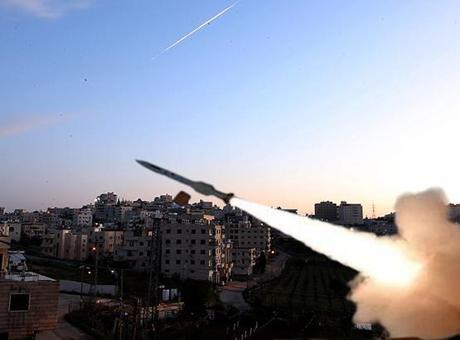 Husiler, İran ve Hizbullah'tan İsrail'e misilleme! Eilat'ta askeri hedefler vuruldu