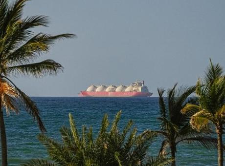 Ateşkese rağmen Hürmüz'e alternatif çözüm arayışları sürüyor