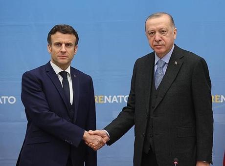 Cumhurbaşkanı Erdoğan ile Fransa Cumhurbaşkanı Macron telefonda görüştü! 'Gündemde ateşkes vardı'