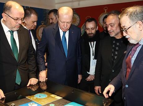 Cumhurbaşkanı Erdoğan, 'Muhteşem Cep Saatleri Koleksiyonu' sergisini gezdi