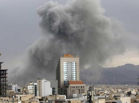 İran: ABD-İsrail saldırılarında 942 okul zarar gördü!