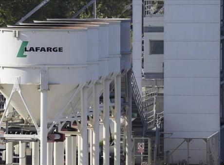 Son dakika...Fransız çimento firması Lafarge hakkında karar! 'Terör örgütünü finanse etmekten' yargılanıyordu
