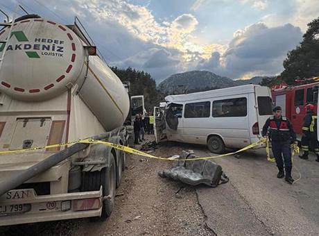 Burdur Bucak’taki 7 ölümlü kazada yeni gelişme! Beton mikseri sürücüsü tutuklandı