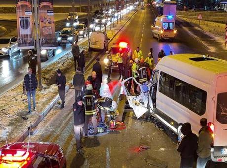 Erzurum’da zincirleme kaza! Çok sayıda yaralı var