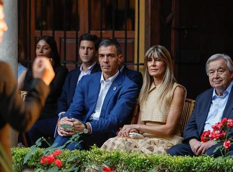 İspanya'da 'yolsuzluk' krizi! Başbakan Sanchez'in eşi Gomez'e 4 ayrı suçlama