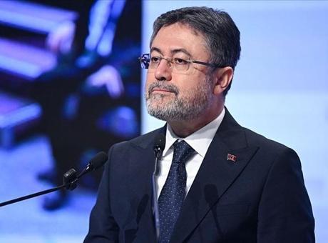 Bakan Yumaklı: 'Tarımın geleceği güçlü üretici örgütlerinden geçmektedir'