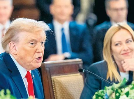 Papa krizi dinmiyor, genişliyor!