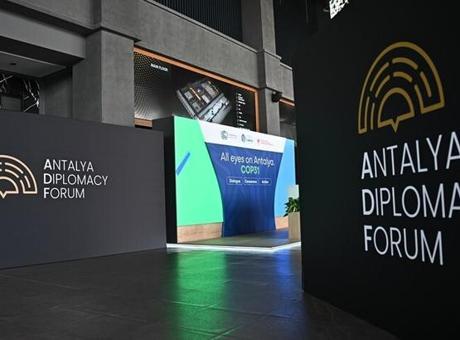 Diplomasinin nabzı Antalya’da atacak