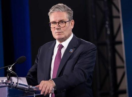 İngiltere'de 'Epstein' depremi! Starmer'a istifa çağrısı geldi