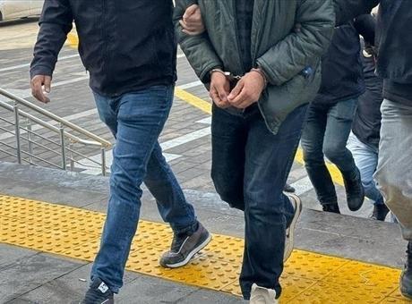 İstanbul ve Adana'da silah kaçakçılığı operasyonu: 5 gözaltı