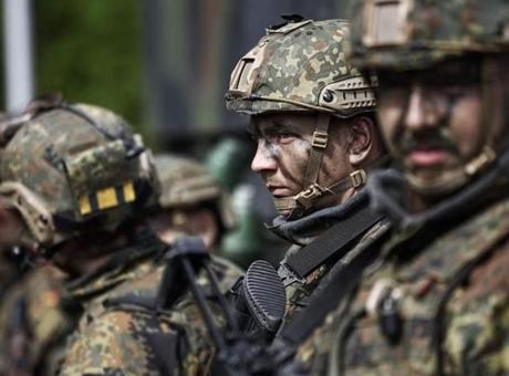 Son dakika...Almanya'da tarihi karar ilk kez açıklandı! '460 bin askerle muharebeye hazır ordu'