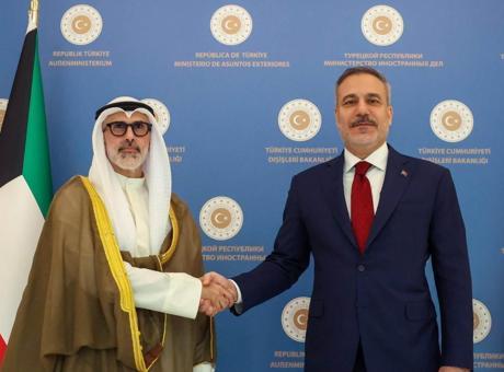 Dışişleri Bakanı Hakan Fidan, Kuveyt Dışişleri Bakanı Al-Sabah ile görüştü