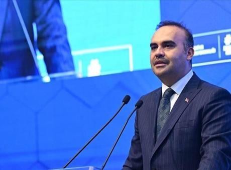 Bakan Kacır: 'Türkiye’nin potansiyeli, bugün bulunduğu noktanın çok daha ötesinde'