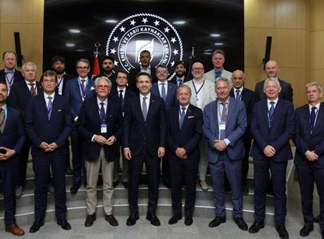 Bakan Bayraktar, Türkiye