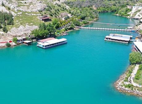 Bozkırın ortasında sahil kasabası: 1 milyon kişi bu yaz 'saklı cennet'e akın edecek