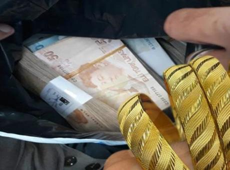 'İnsanlık ölmemiş' dedirten olay! Yolda servet buldu ama bir an bile düşünmeden gereğini yaptı