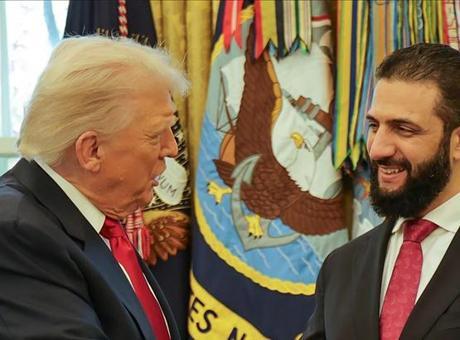 Şara ile Trump telefonda görüştü! Masada yaptırımlar var Şara ile Trump telefonda görüştü! Masada yaptırımlar var