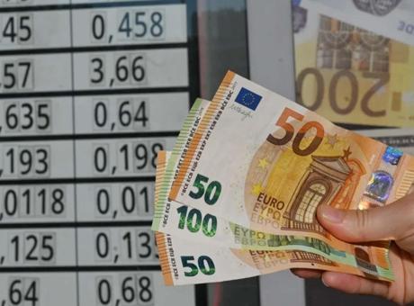 Aylık 280 bin TL gelir! İngiltere'de en çok maaş veren 5 başlangıç seviyesi meslek sıralandı