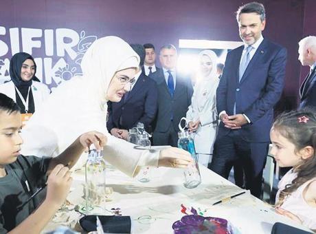 ‘İnsanlık ailesi ortak bir ideal etrafında kenetlendi’
