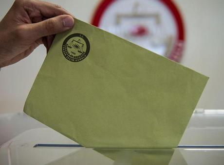 Sandıklar kapandı, sayım başladı! YSK Başkanı Mutta'dan bugü