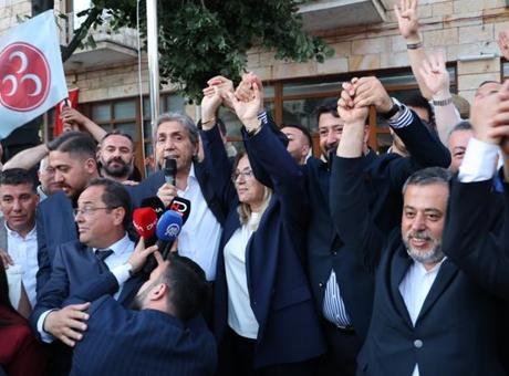 Erdoğan'dan ara seçim zaferi sonrası ilk tebrik o ilçeye: Bü