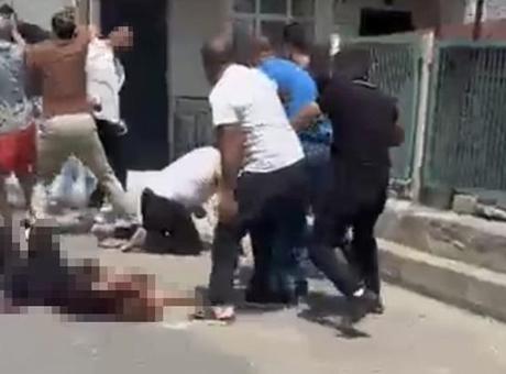 Eşini 15 yerinden bıçaklayarak öldüren caninin ifa