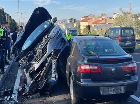 Nevşehir'de feci kaza! Zincirleme kazada 5 kişi ya