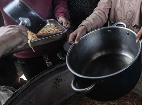 'Güvenli olmayan gıda' bir yılda 53 binden fazla can aldı! A