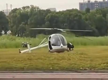 Acil iniş yapan helikopter kontrolden çıktı! Yaralılar var Acil iniş yapan helikopter kontrolden çıktı! Yaralılar var