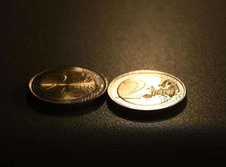 Cebinizde servet taşıyor olabilirsiniz! Hatalı basılan paranın değeri dudak uçuklatıyor