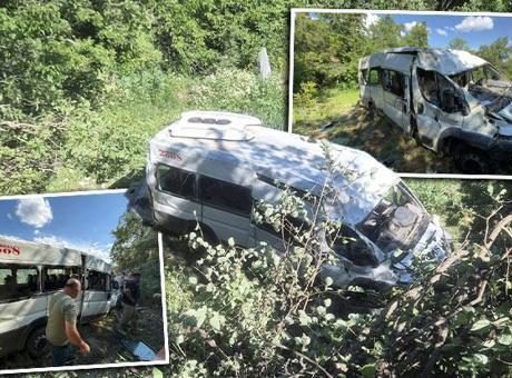 Burdur'da feci kaza! Minibüs tarlaya devrildi: Çok sayıda yaralı var