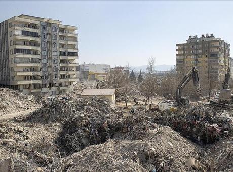 84 kişiye mezar olan 'Ebrar Sitesi' davasında yeni ifadeler! Tanıklar isim verdi