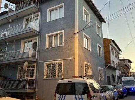 6a405878d043e11f6c7a3e30 Uşak'ta feci olay! 3'üncü kattaki balkondan düşen kadın, hayatını kaybetti