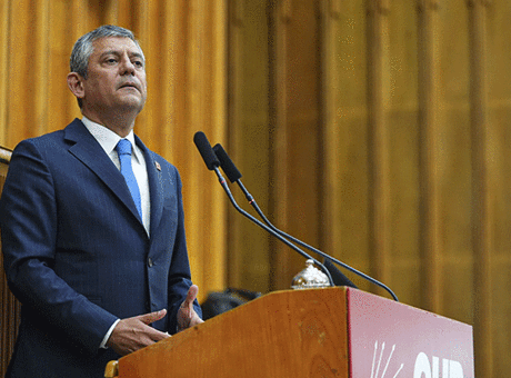 Son dakika... Özgür Özel görevden mi alındı? CHP'den açıklama geldi