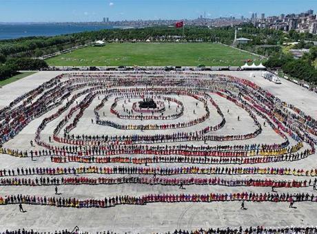 Şimdi de horona göz diktiler! Türkiye rekor kırdı, Yunanistan çıldırdı