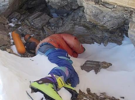 Everest'te 30 yıllık sır çözüldü! Gerçek kimliği ortaya çıktı