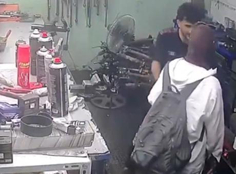 İstanbul'da erkeklere cinsel tacizde bulunan kadın gözaltına alındı