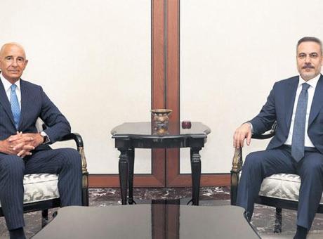Dışişleri Bakanı Hakan Fidan, Barrack ile görüştü