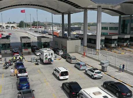 İpsala’da ‘parmak izi’ kuyruğu