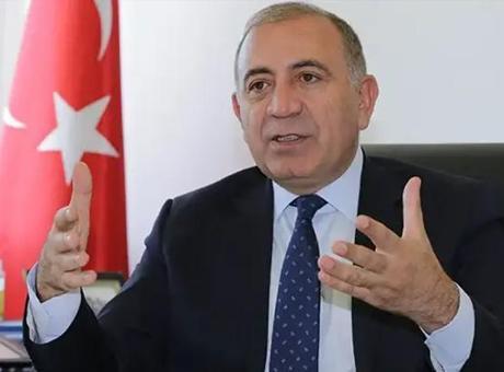 Tekin görevine devam edecek