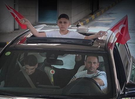 Sınırda büyük kavuşma: İki yıldır içimde tutuyorum sevincimi, hep bu anı bekledim